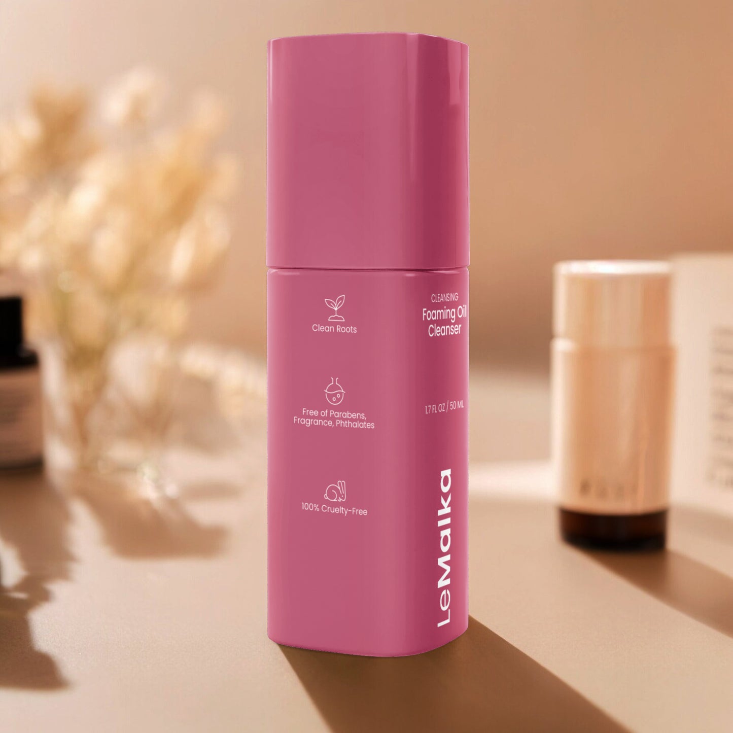 Daily Foaming Oil Cleanser with squalane and macadamia oil